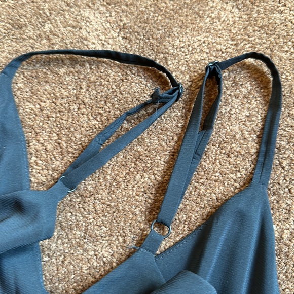 Alice & Olivia Jumpsuit. Size 4. - Picture 9 of 11